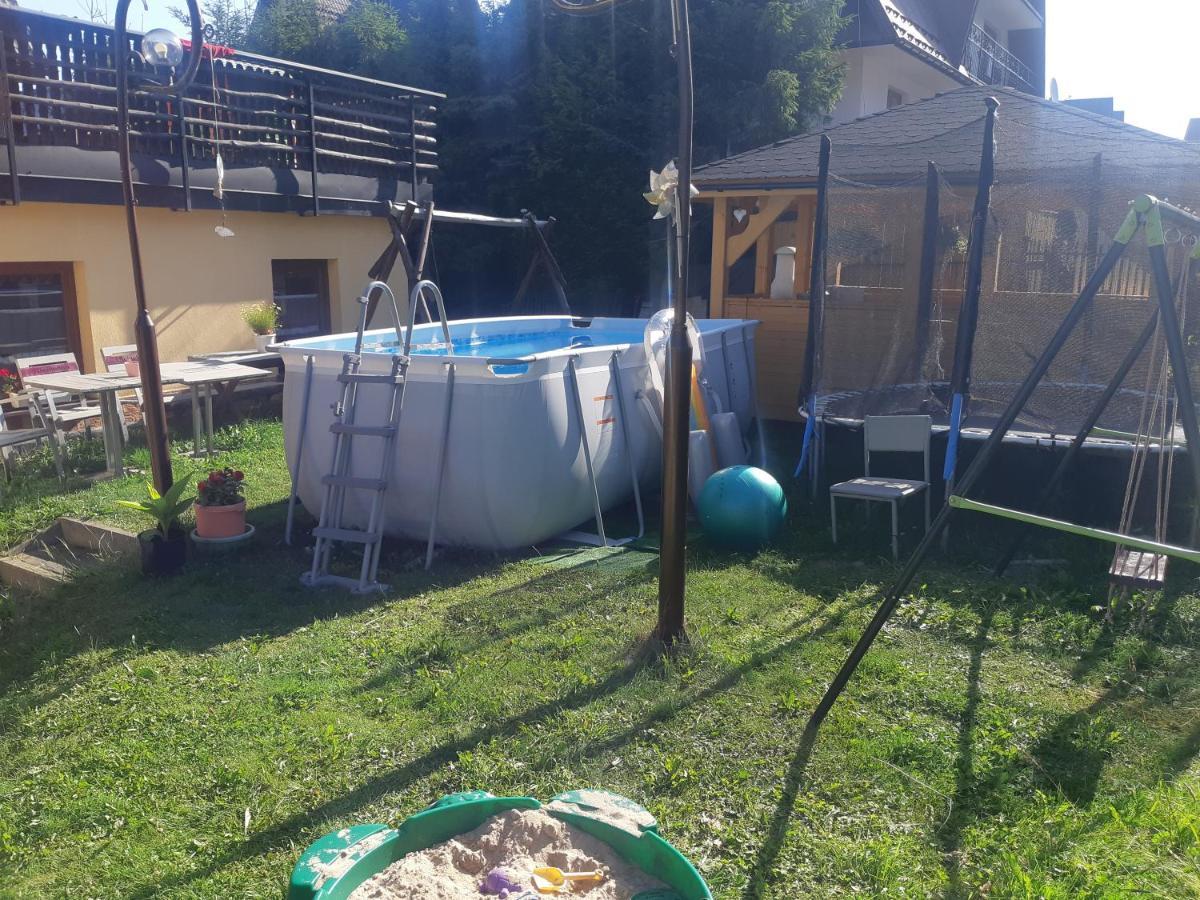 Apartamenty I Pokoje Goscinne Nowita Zakopane Esterno foto