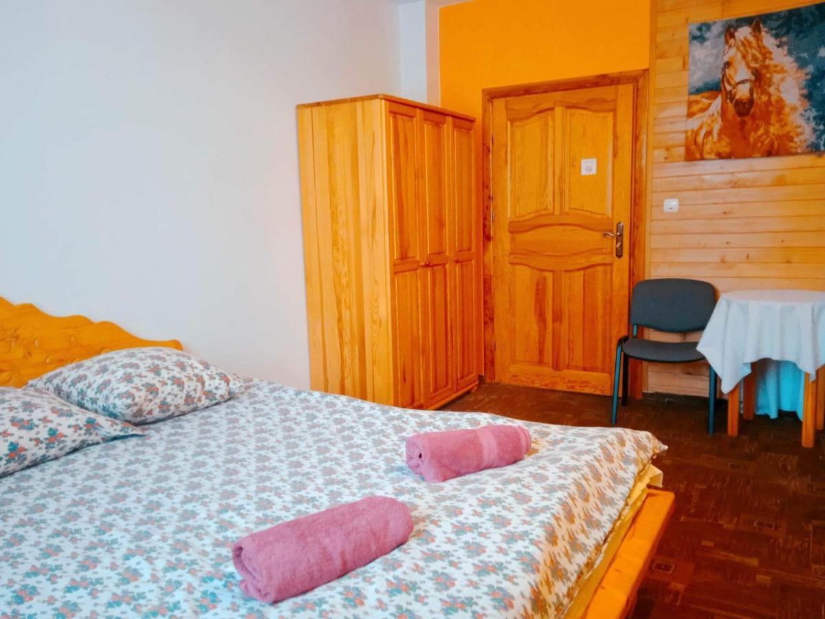 Apartamenty I Pokoje Goscinne Nowita Zakopane Esterno foto