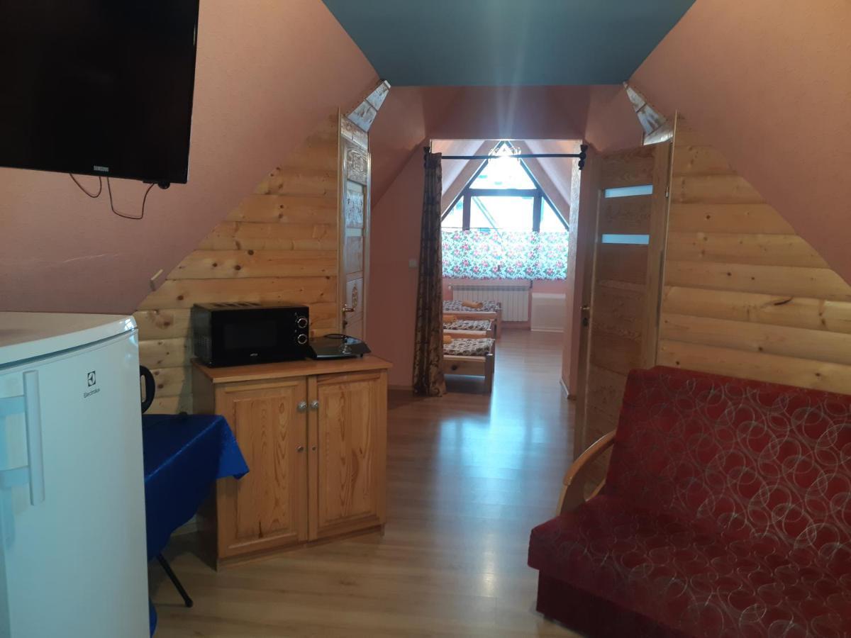 Apartamenty I Pokoje Goscinne Nowita Zakopane Esterno foto