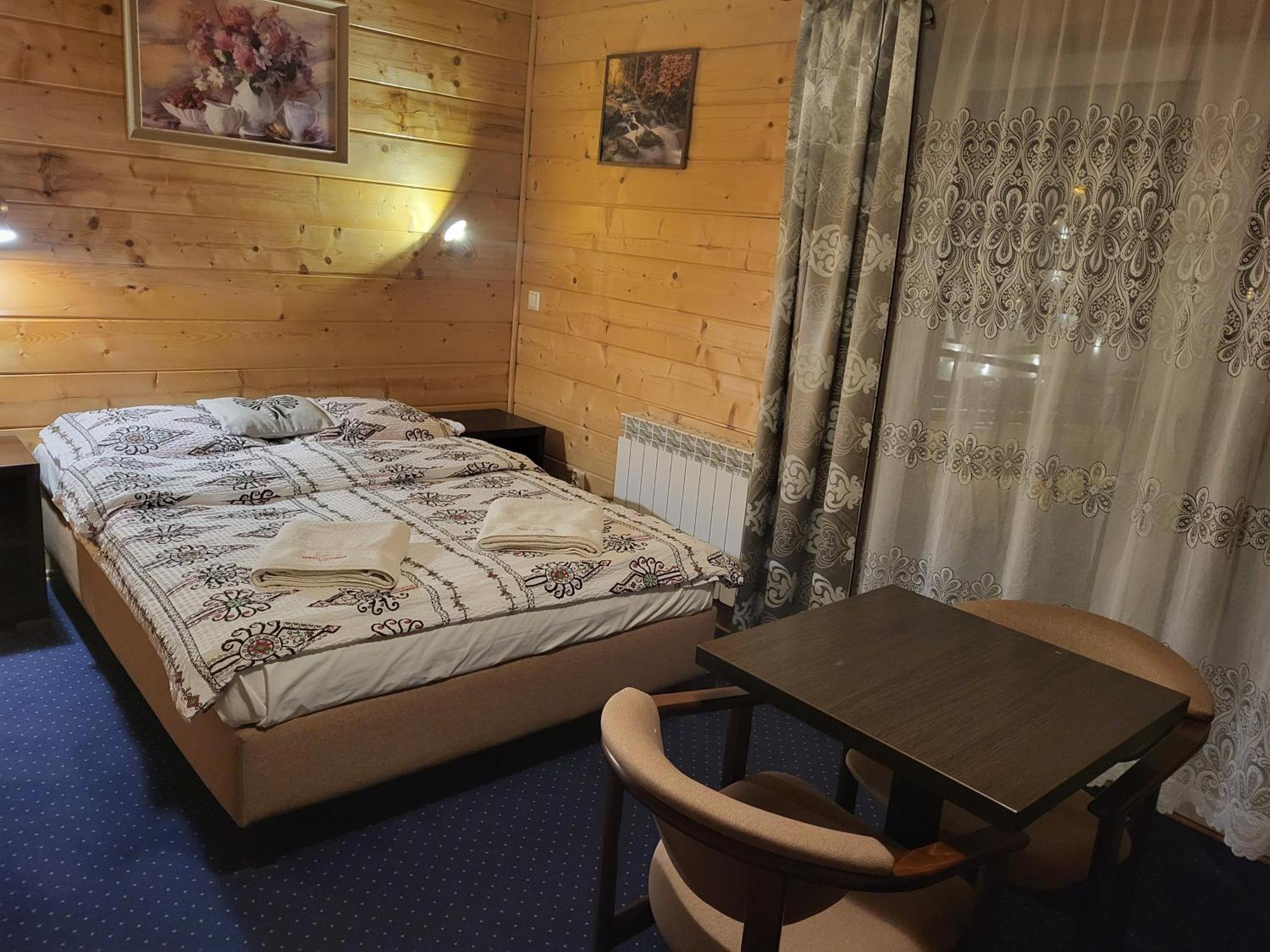 Apartamenty I Pokoje Goscinne Nowita Zakopane Camera foto